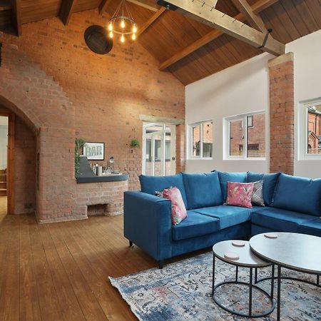 Victorian Retreat In Liverpool Knowsley Exterior photo